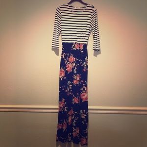Mixed Print Maxi Dress Size Small